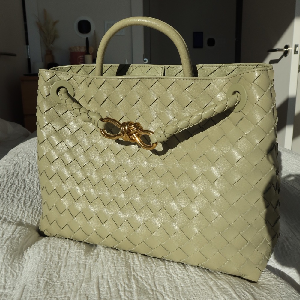 Authentic Bottega Veneta Medium Andiamo - Travertine